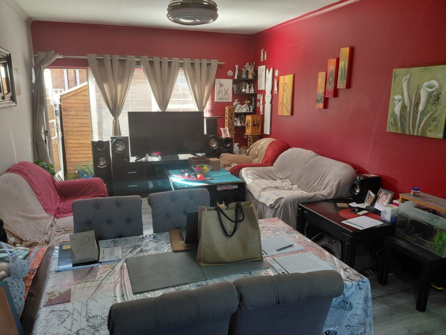 2 Bedroom Property for Sale in Navalsig Free State